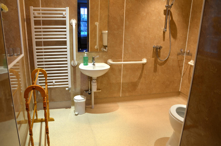 Bathroom 3, Bridge Farmhouse, Wiltshire