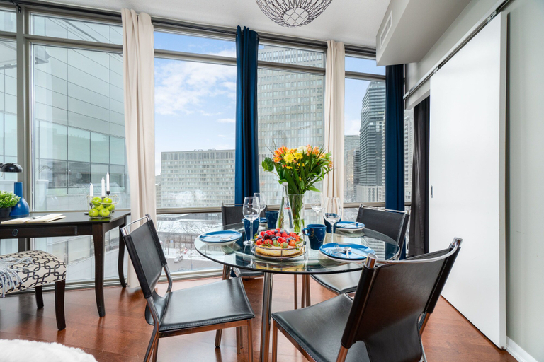 Others 5, QuickStay - Luxurious 2-Bedroom Condo, Downtown Core, Toronto