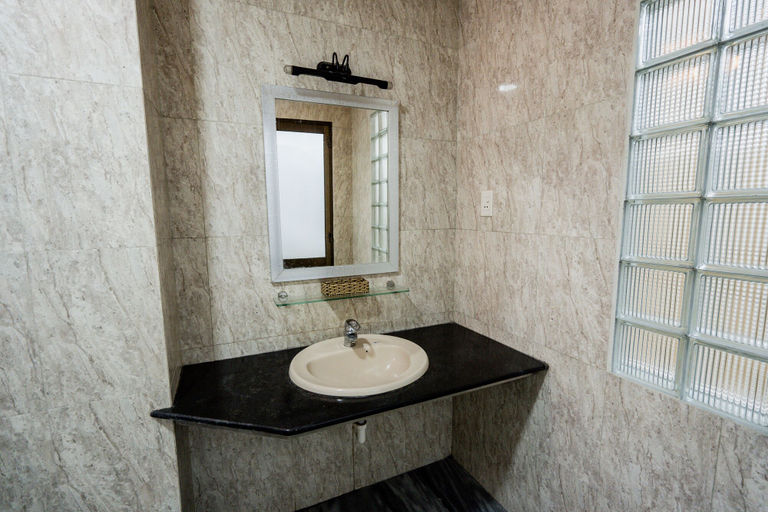Bathroom 5, Shjmily House, Da Nang