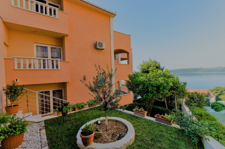 Exterior & Views 2, Tonina Apartments, Trogir