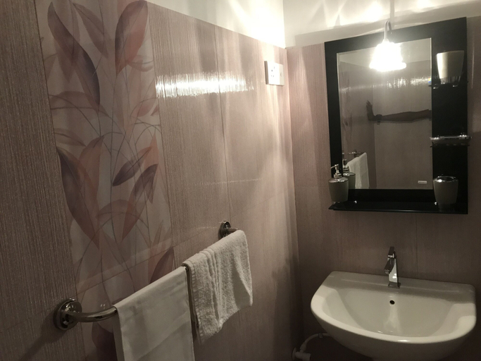 Bathroom, hotel villa florence, Mahara