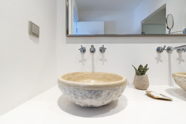 Bathroom 5, Yaz Beach Hotel, Bodrum