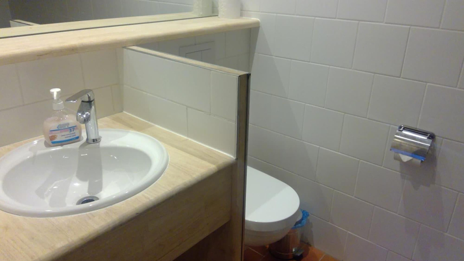 Bathroom 4, B&B De Steenhove, Oost-Vlaanderen