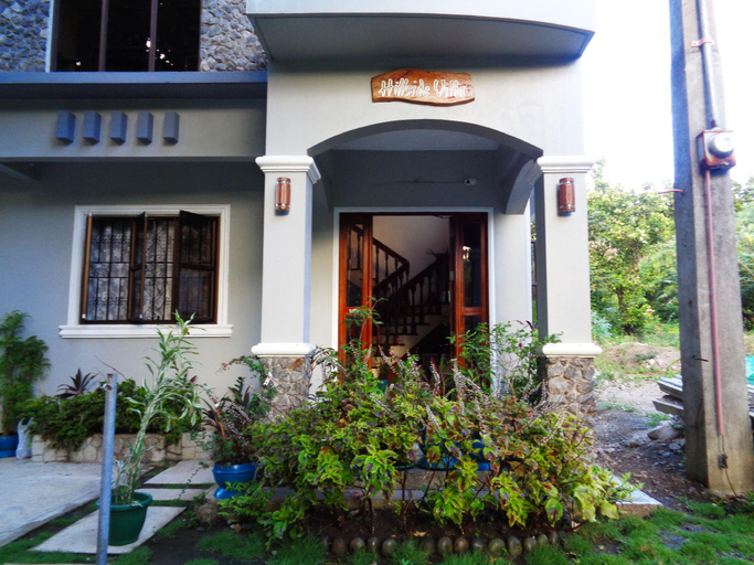 Others 3, Hillside Villa, Basco