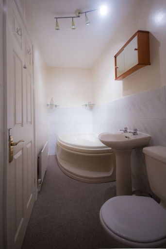 Bathroom 4, Hampton House, North Yorkshire