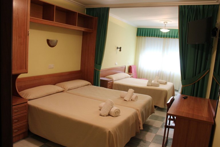 Bedroom 4, Hotel Rego Foz, Lugo