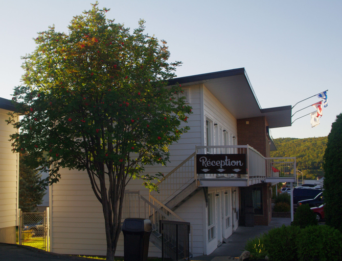 Exterior & Views 2, Rodeway Inn, La Côte-de-Gaspé