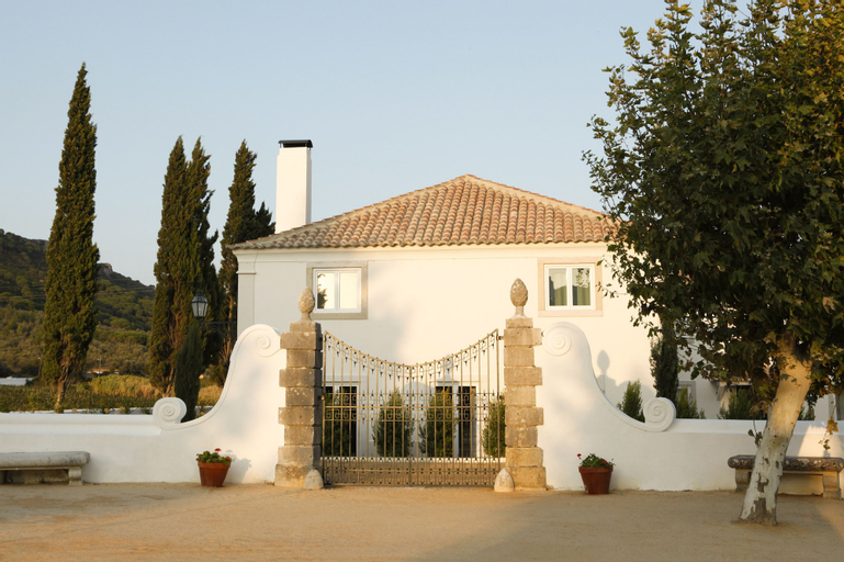 Once Upon a House in Arrabida - Villas, Setúbal