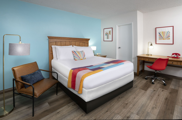 Bedroom 4, The Sojourn Los Angeles - Sherman Oaks, Los Angeles
