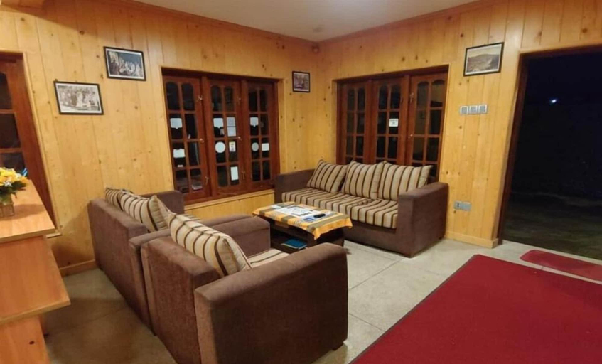 Public Area, Blue Moon Hotel, Nuwara Eliya