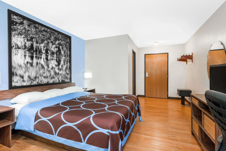 Bedroom 3, Super 8 by Wyndham Oneonta/Cooperstown, Otsego