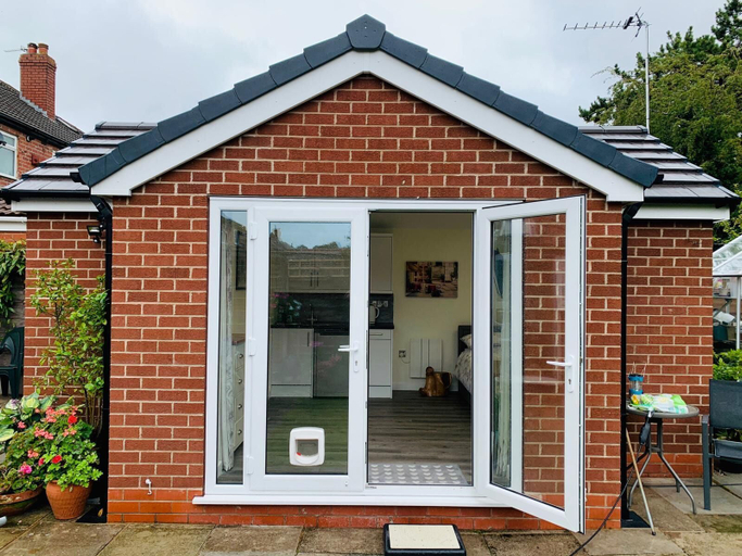 Exterior & Views 2, Modern Detached Bungalow, Trafford