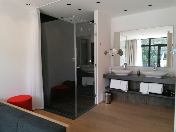 Bathroom 5, Das Graseck - mountain hideaway & health care, Garmisch-Partenkirchen