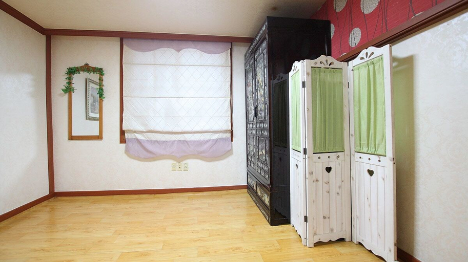 Bathroom 3, Gyeongju KB Pension, Gyeongju