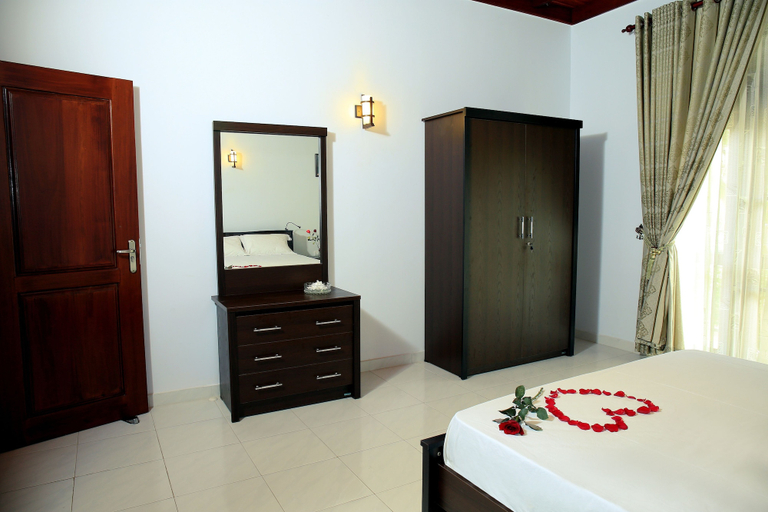 Bedroom 5, Christima Residence, Negombo