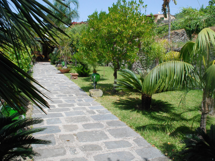 Others 3, Residence Villa Cristina, Napoli