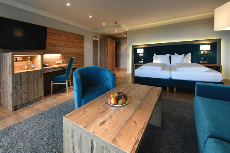 Bedroom 4, Hotel Rebenhof, Baden-Baden