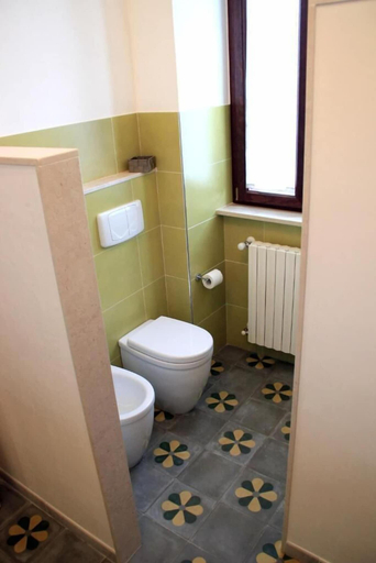 Bathroom 5, Masseria Peppeturro, Brindisi