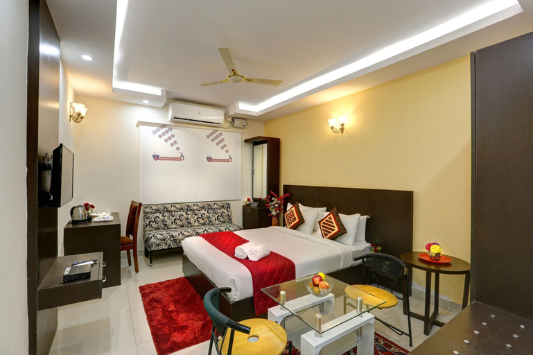 Bedroom 2, Windsor Castle Inn, Bangalore