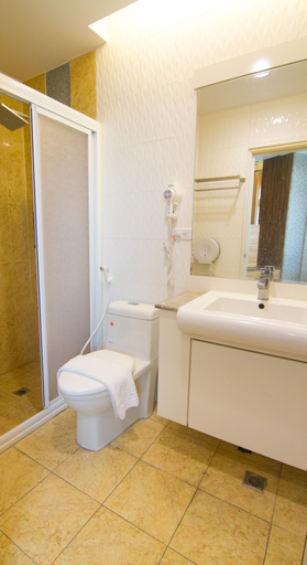 Bathroom 3, Green Island Bay Resort, Taitung