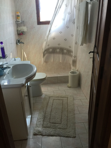 Bathroom 4, Villa de Elesia, South Aegean