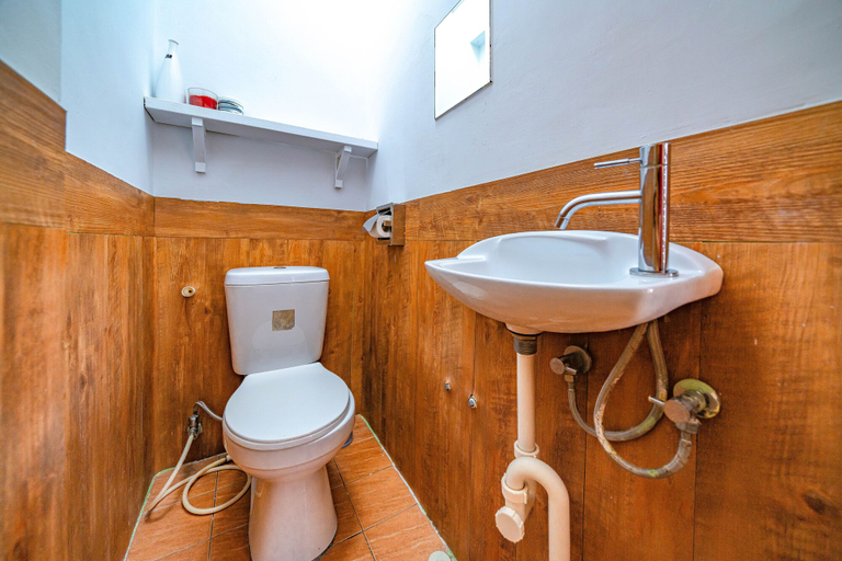 Bathroom 3, Vanilla Tian Yu, Yilan