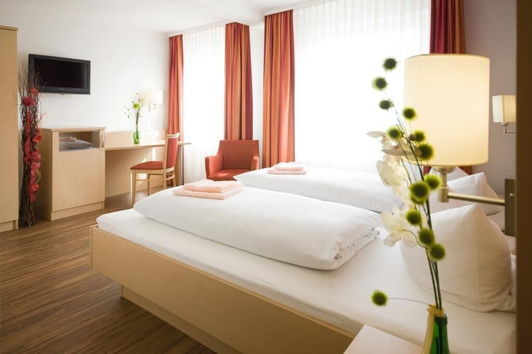 Bedroom, Hotel Gasthof Pension Riebel, Neustadt an der Waldnaab