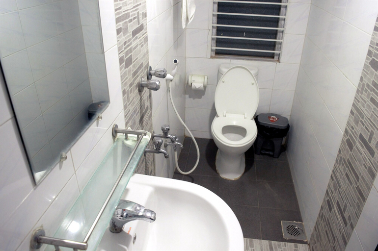 Bathroom 4, Laguna Beach Hotel & Resort, Cox's Bazar
