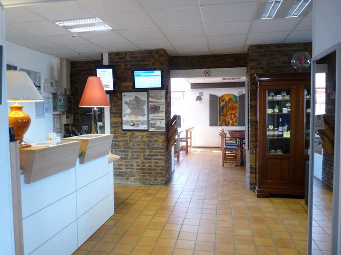 Public Area 3, Brit Hotel Bosquet, Aude
