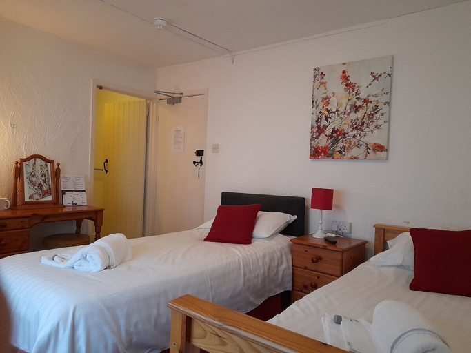 Bedroom 4, The Weary Friar, Cornwall