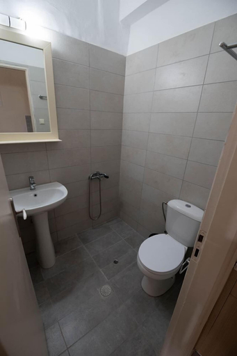 Bathroom, Electra Studios, Crete