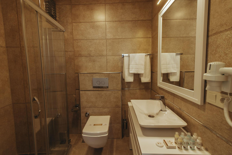 Bathroom 4, Istanroom By Keo, Şişli
