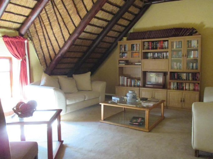 Public Area 5, Monchique Guest House, West Rand