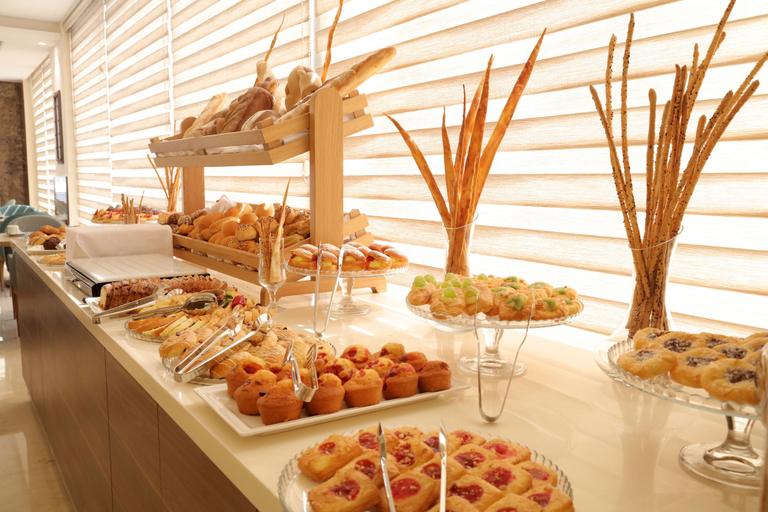 Food & Drinks 5, Lacosta Hotel, Aqaba