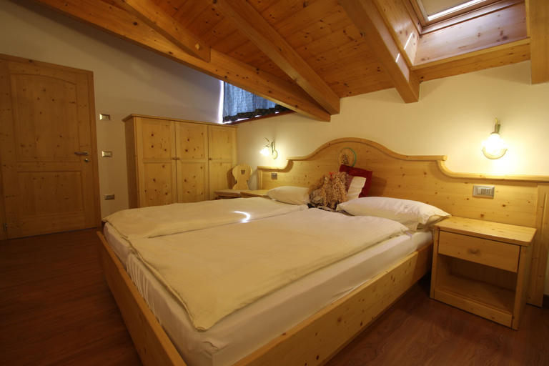 Bedroom 4, Affittacamere Corradini, Trento