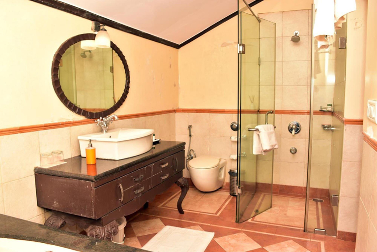 Bathroom 4, Kyriad Hotel Indore by OTHPL, Indore