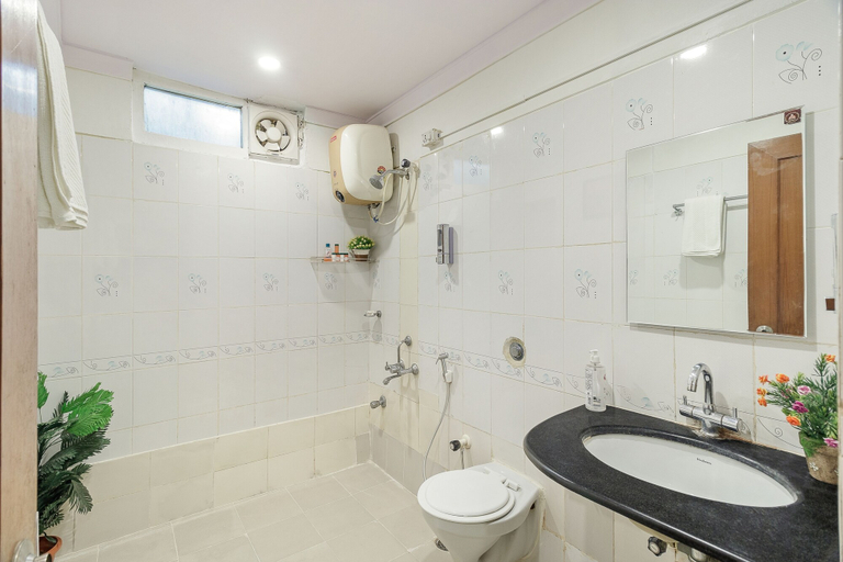 Bathroom 4, Octave Church Inn, Bangalore