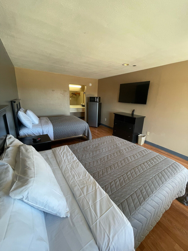 Bedroom 3, Best Budget Inn, Morehouse