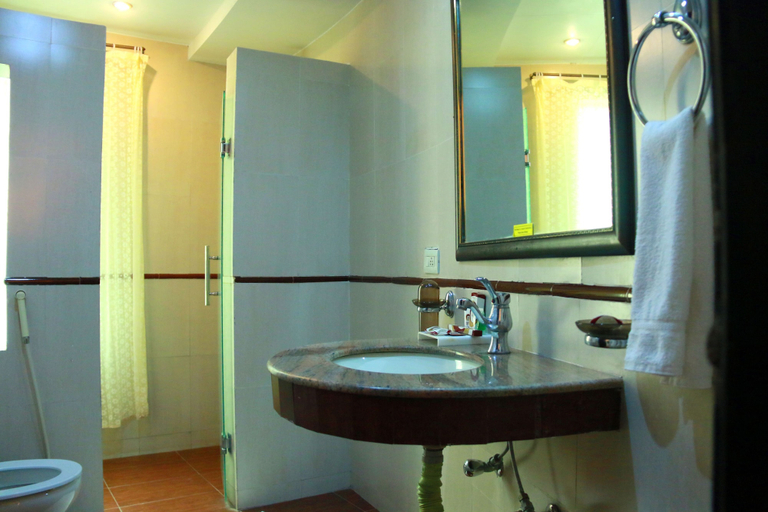 Bathroom 5, Hotel One Bhurban, Rawalpindi