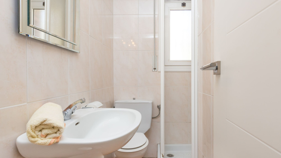 Bathroom 3, Villa Fina, Girona
