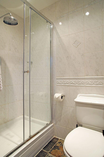 Bathroom 4, Wingrove House, East Sussex