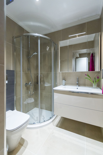 Bathroom, 1 Palace Gardens, London