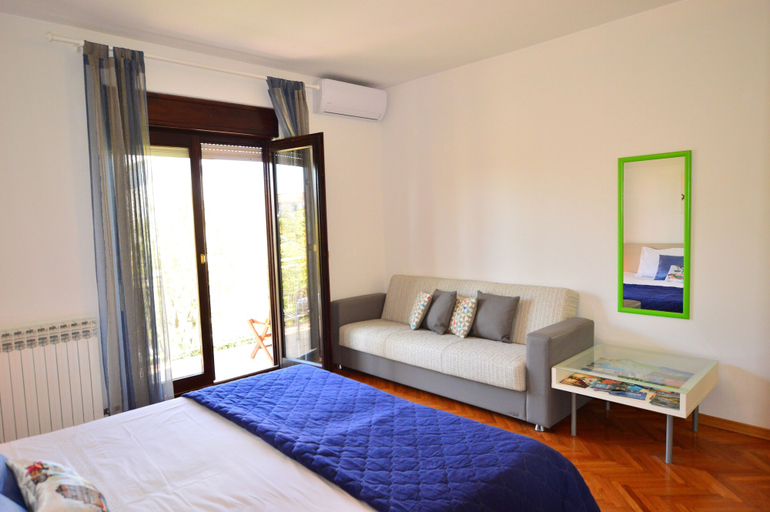 Bedroom 3, Elza Apartments, Zadar