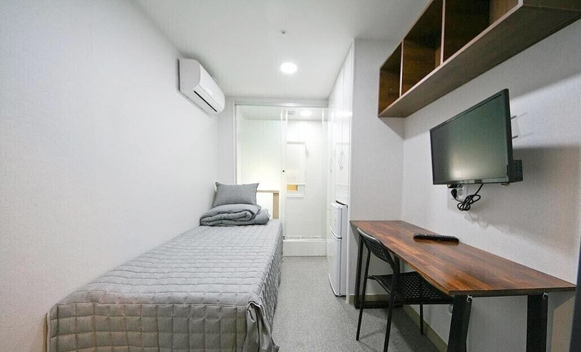 Bedroom 4, Anam House, Seongbuk