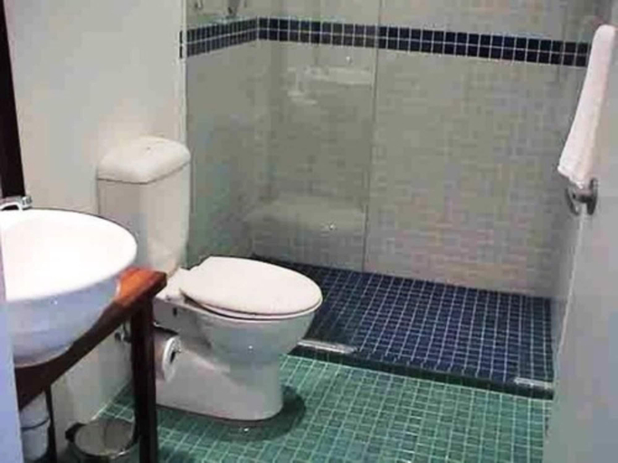 Bathroom 4, Five Princes Hotel, Rewa