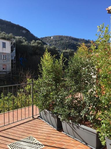 Exterior & Views 2, Casa d'amare, Napoli