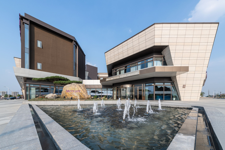 Exterior & Views 2, Mercure Shanghai NECC, Shanghai