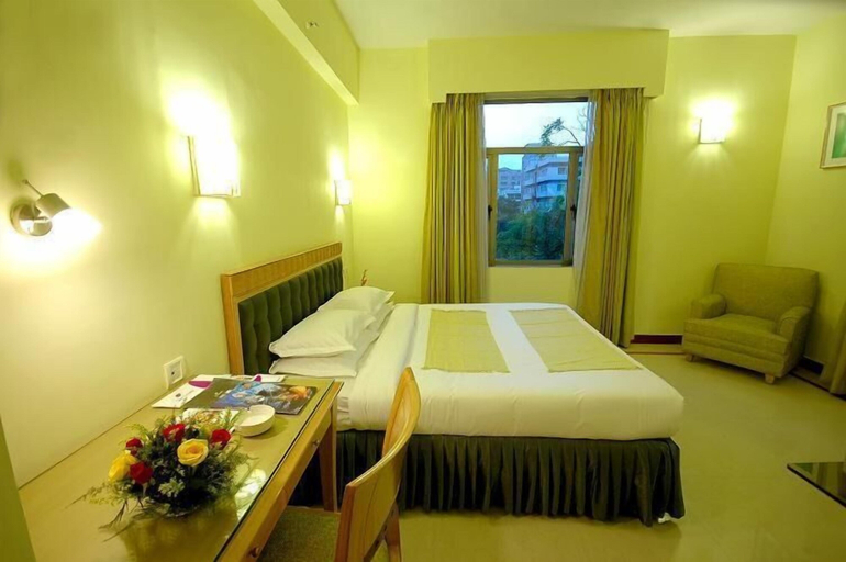 Bedroom 3, The Senator Hotel, Kolkata
