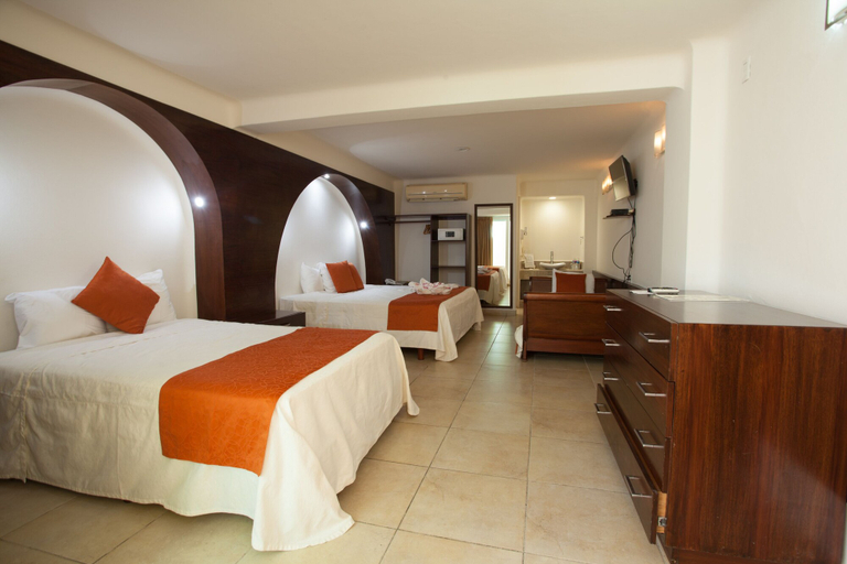 Bedroom 3, Princess Mayev Hotel, Dist. Pochutla