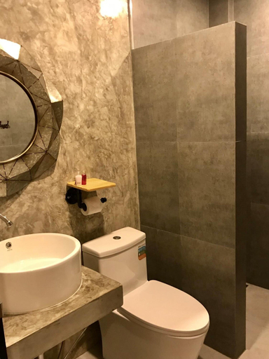 Bathroom 5, Pimchanok Resort, Muang Phetchaburi